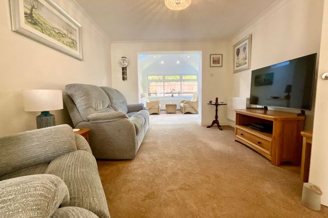Priory Way, Newport photo 5