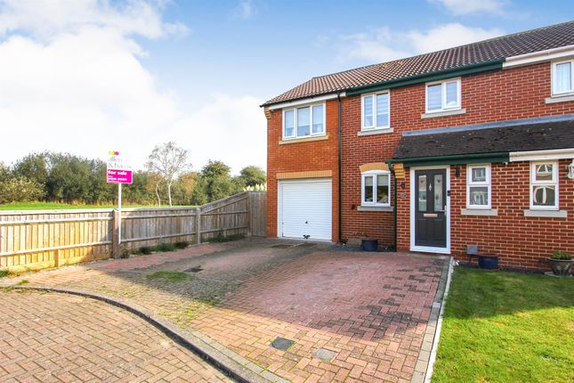 Semi-detached house to rent in Venners Water, Didcot
