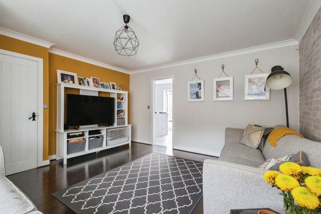 33, Calico Crescent, Greater Manchester photo 4