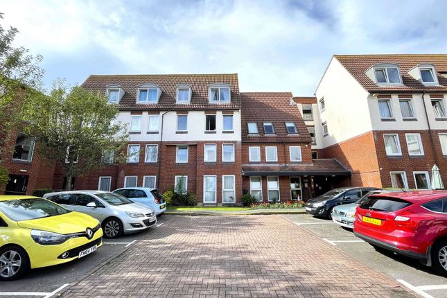 Flat for sale in Green Road, Southsea