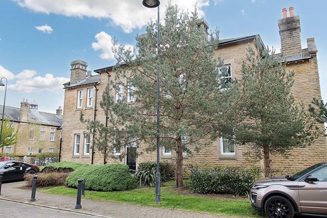 Thumbnail Flat for sale in Buckden Court, 1 Jackson Walk, Leeds