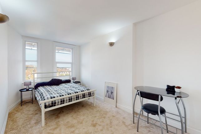 Flat 4, 14, The Vale, Broadstairs photo 5