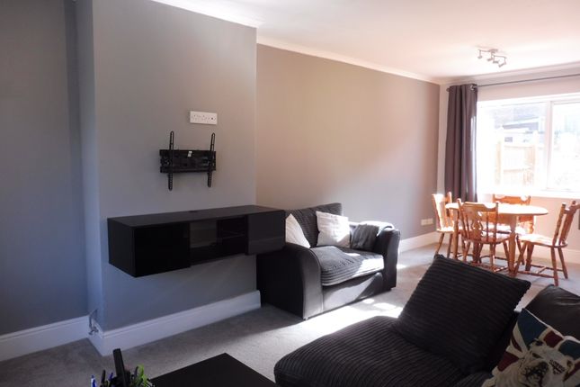 63, LEAMINGTON SPA photo 3