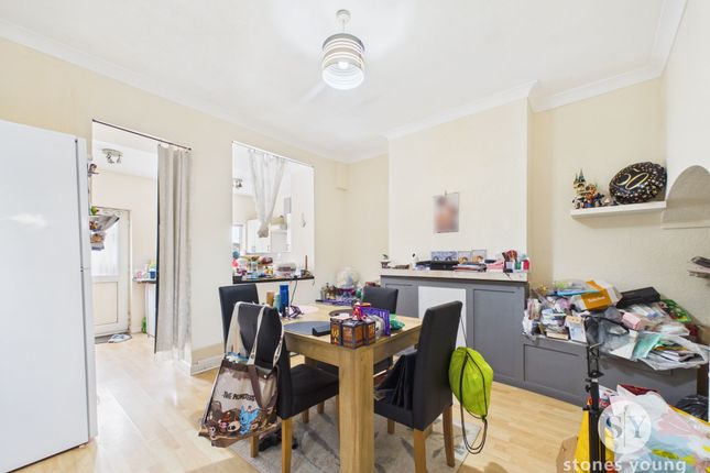12 Brook Street, Blackburn photo 3