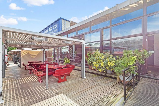 Property to rent in Eagle Wharf Marina, Hoxton