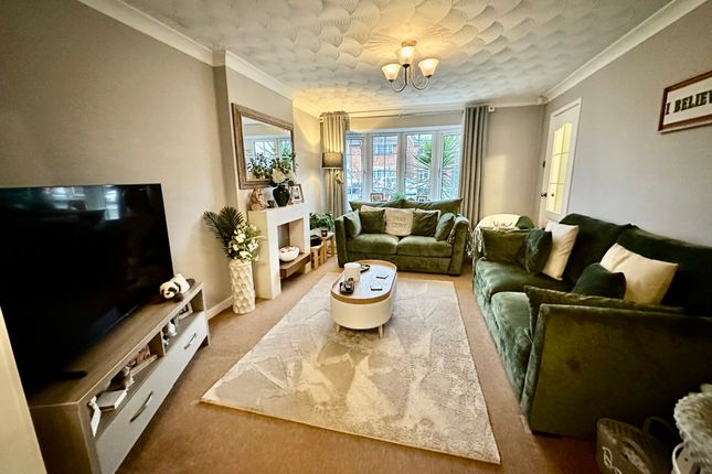 82, Wickett Hern Road, Doncaster photo 2