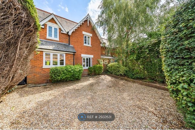 3 bed property for rent in Tortosa, Virginia Water GU25