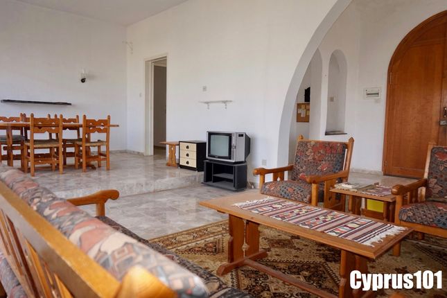 Villa for sale in 1142, Tala, Paphos, Cyprus