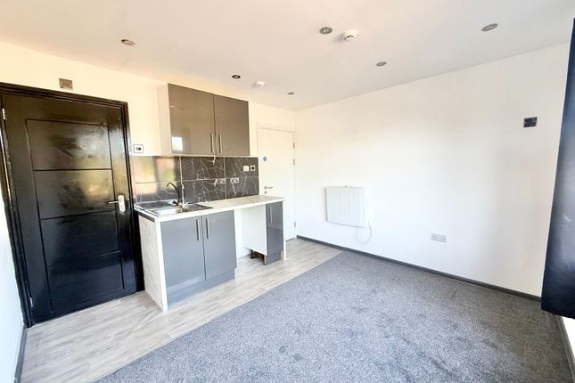 120 Oxclose, peterborough photo 4