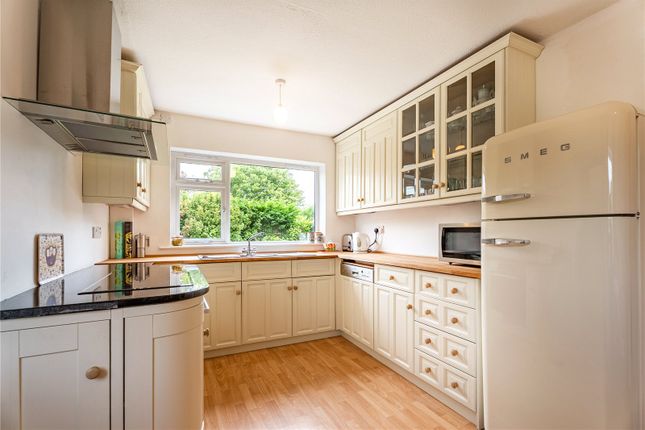 11, Woodland View, Nottinghamshire photo 3
