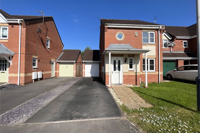 Detached house for sale in Daisy Croft, Bedworth, Warwickshire