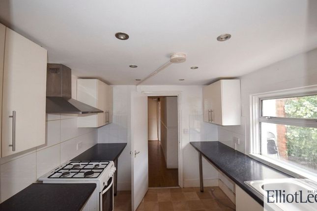 14, Oaklands Road, London photo 3