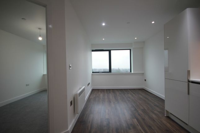 Flat 809 Nexus Point, 10, Edwards Road, Birmingham photo 4