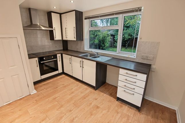 2 Wood Road, Wolverhampton photo 5