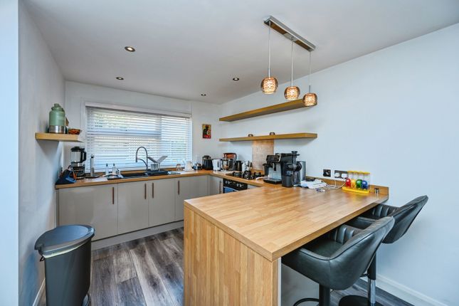 8, Condron Road South, Merseyside photo 4