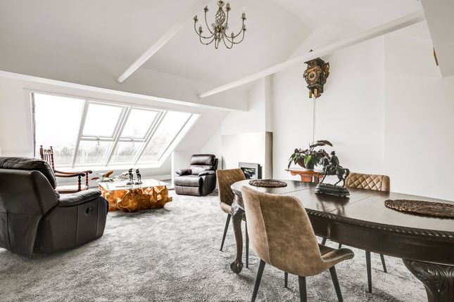 Flat for sale in The Park, Highgate Village, London