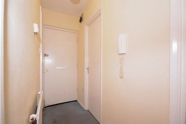 Flat 7, Oakwood Court, 101, Pinner Road, Harrow photo 3