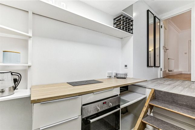 Flat for sale in Coleherne Road, Chelsea, London