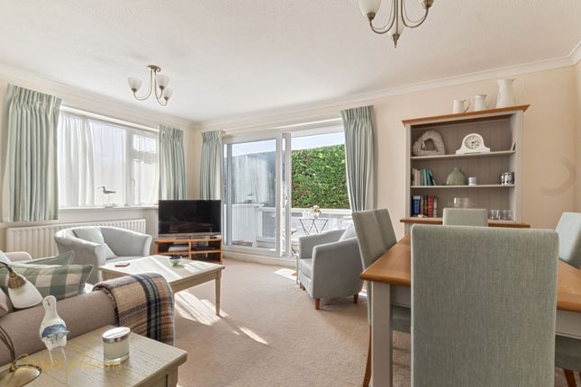 1 Wentworth Court The Nookery, Littlehampton photo 2