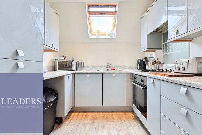 5, Riverside Way, Halstead photo 2