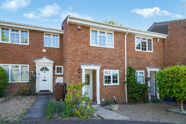 2-bed house on 3, Willows Close, Pinner, £500,000