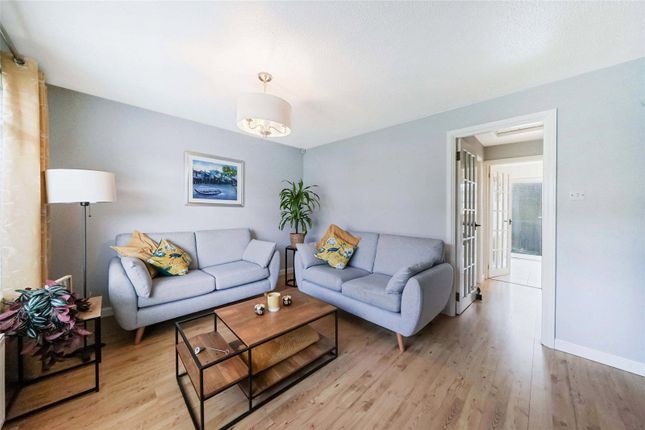 138, Lochview Drive, Glasgow photo 4