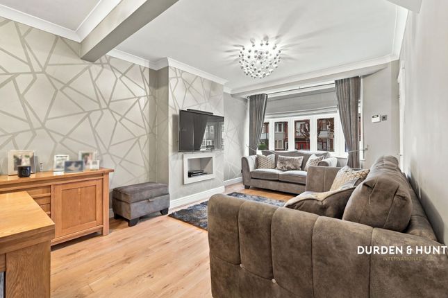 2 Uplands Road, Woodford Green photo 3