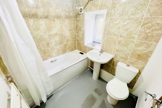 23, MERTHYR TYDFIL photo 5