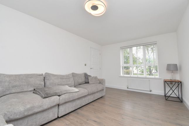 32 Knights Way, St. Ives photo 3