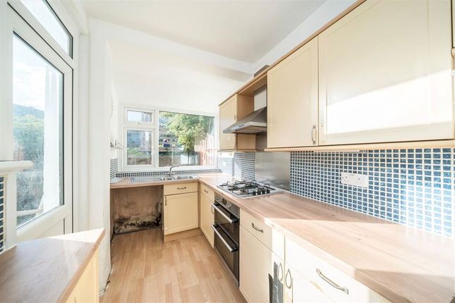 94, Bramshot Avenue, London photo 4