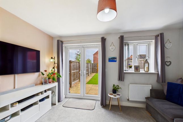 18, Cherry Drive, Pontefract photo 3