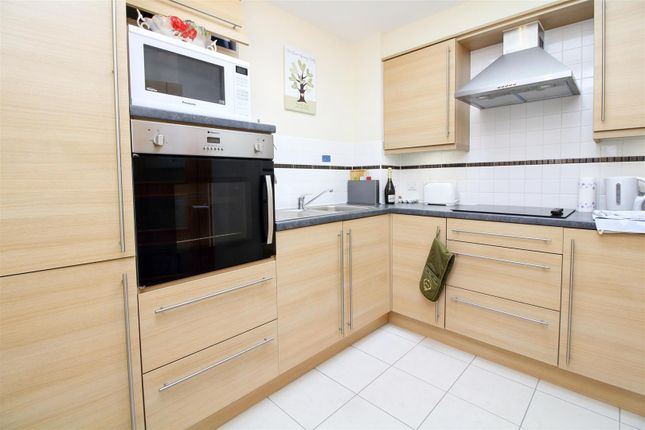 Flat for sale in Horton Mill Court, Hanbury Road, Droitwich