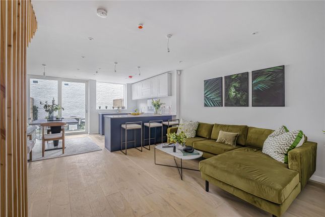 Terraced house for sale in Knights Hill, London