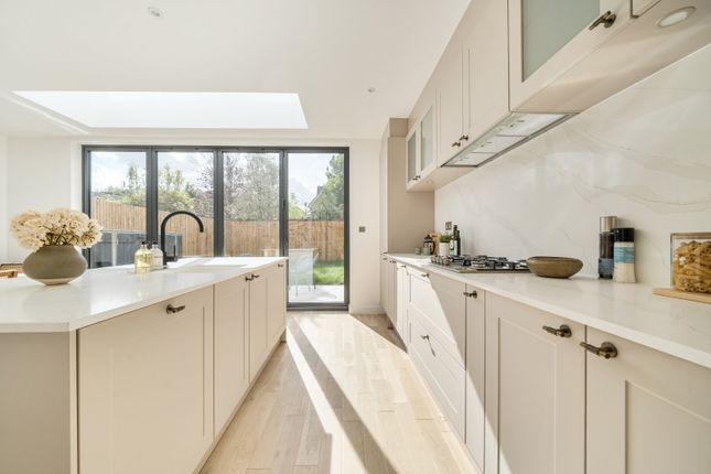 2 Grove Gardens,, St. Andrews Court, Kent photo 3
