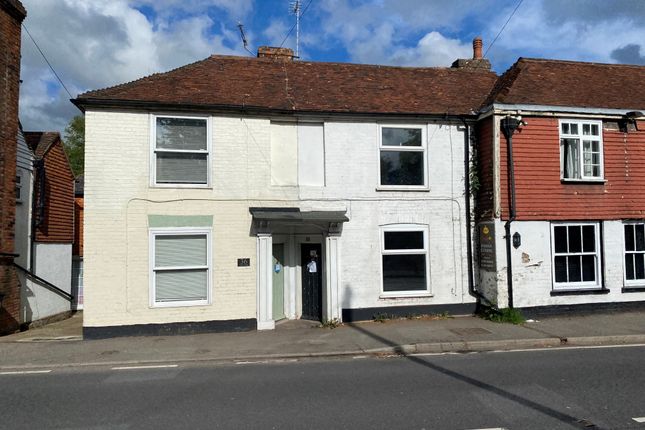 2 bed terraced house for sale in London Road, Hurst Green, Etchingham TN19