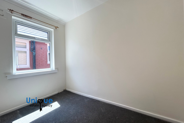 15, Farnworth Road, Thornton-Cleveleys photo 4