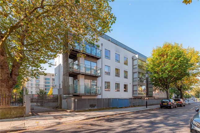 Thumbnail Flat to rent in Bartholomew House, 4 Southern Row, London