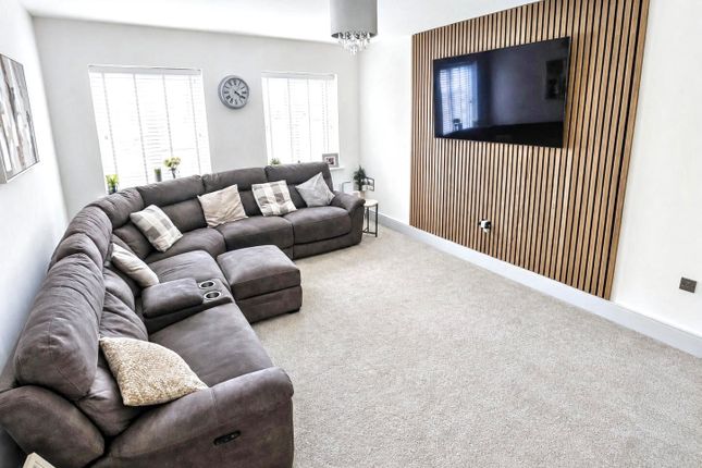 26, Hunters Way, Stockton-on-Tees photo 5