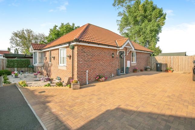 21, Whitegates Court, Clacton-On-Sea photo 4