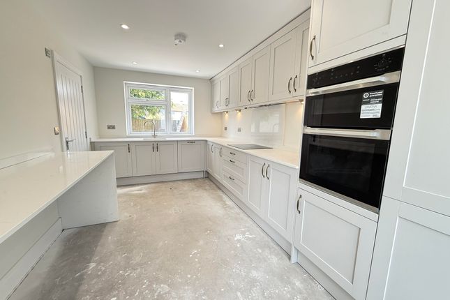 1, Savernake Road, Essex, Chelmsford, Savernake Road, Essex, Chelmsford, Chelmsford photo 3