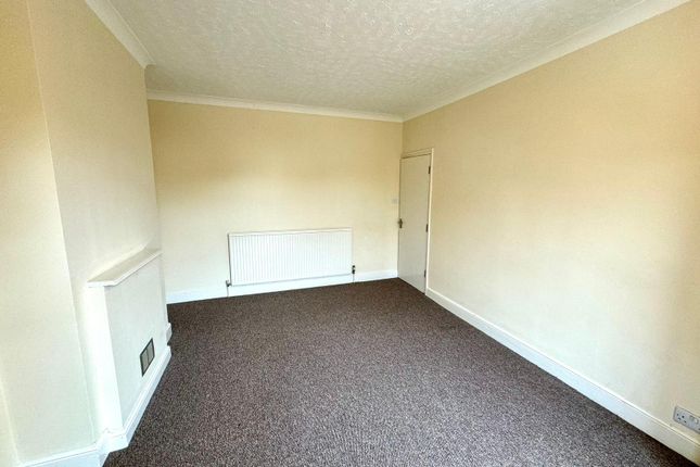Terraced house to rent in City Road, Norwich