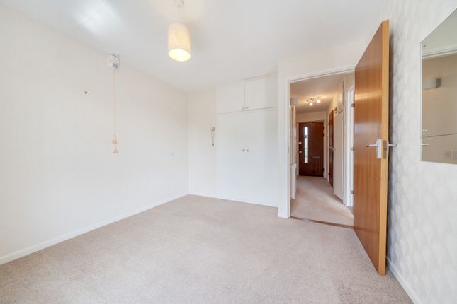 Flat for sale in Old School Close, London