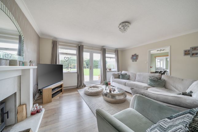 36, Ancaster Drive photo 3