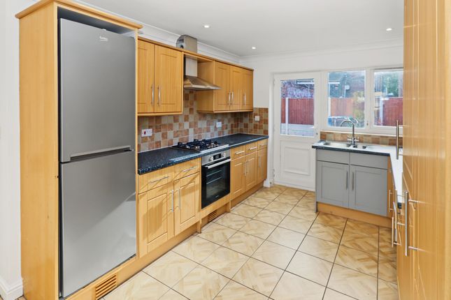 2a Bryn Road South, Wigan photo 2
