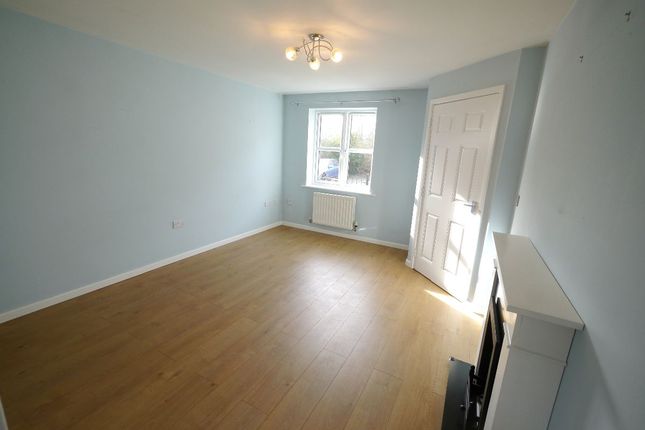 33 Wyedale Way, Newcastle upon Tyne photo 4