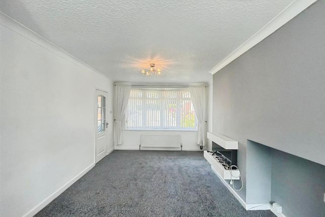 7, Gilbert Square, Sunderland photo 4