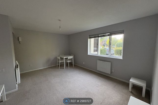Rickwood, Horley photo 3
