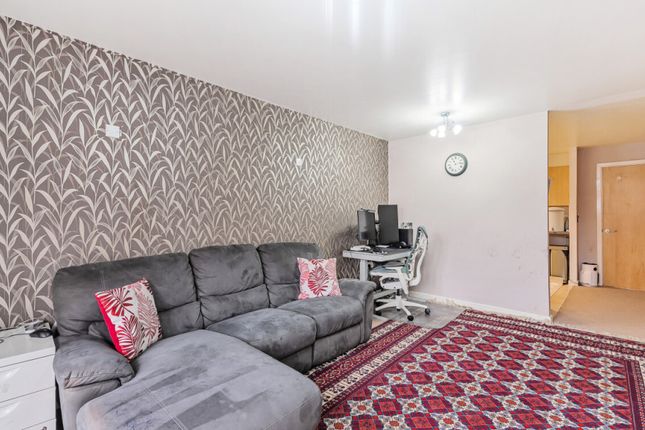 215 Mitcham Rd, Tooting photo 2