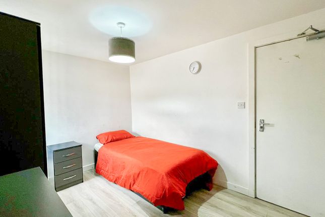 1, York Drive, Birmingham photo 2