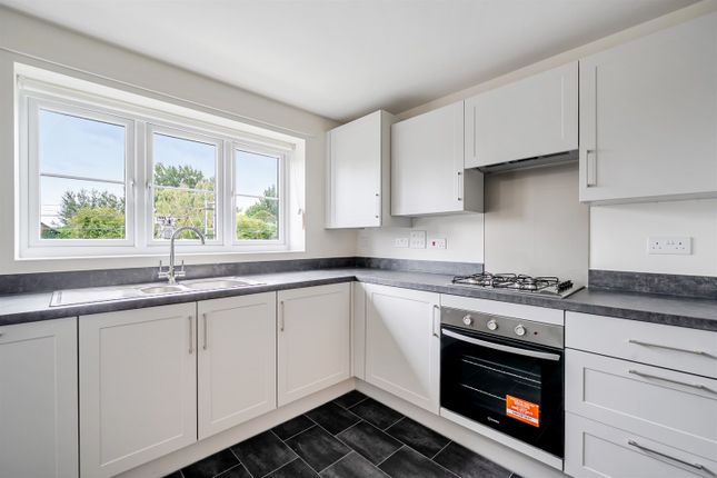 14, Platform Rise, South Elmsall, Pontefract photo 2